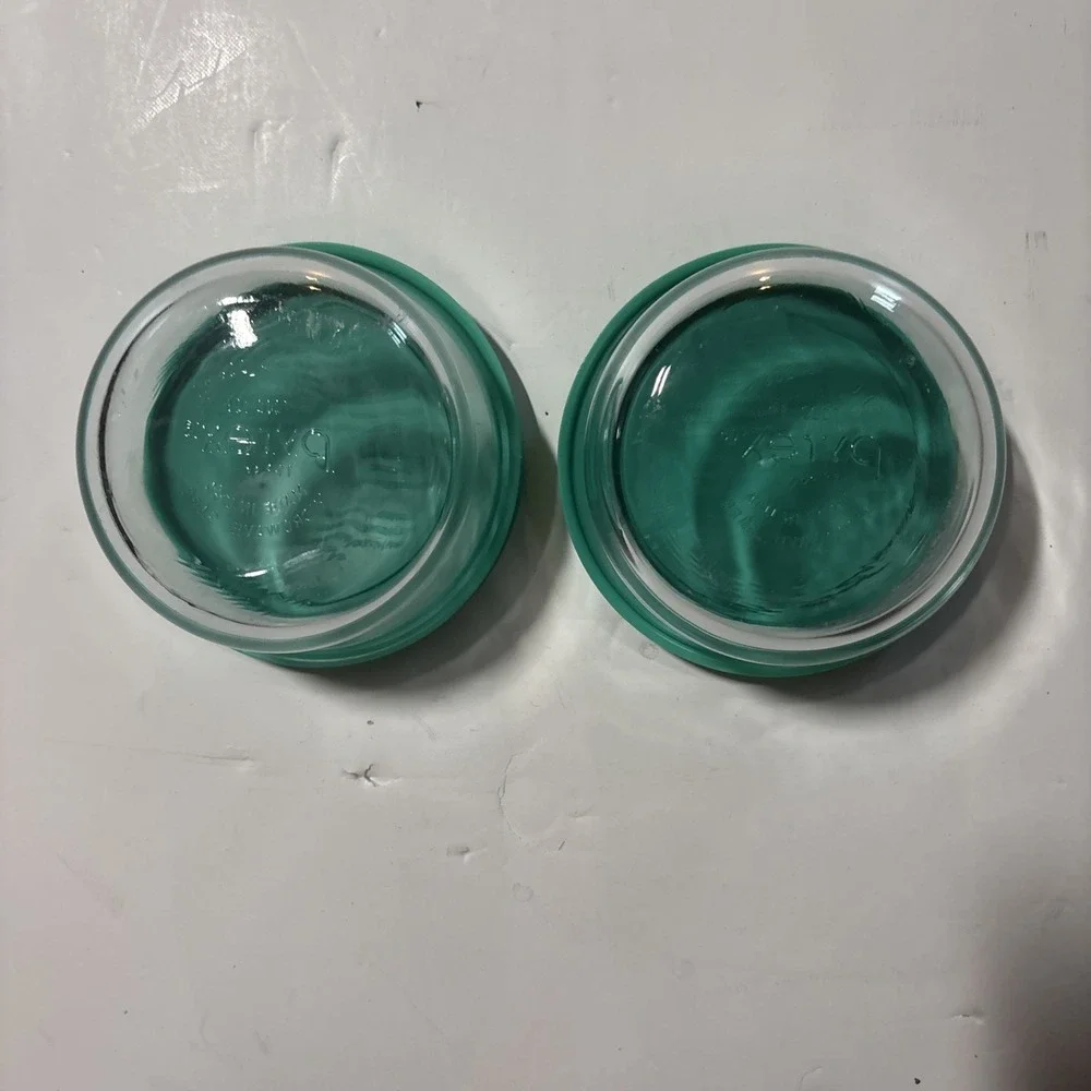 Pyrex Lot Of 2 7202 1 Cup Green Tinted Glass Bowls & Green Lids EUC